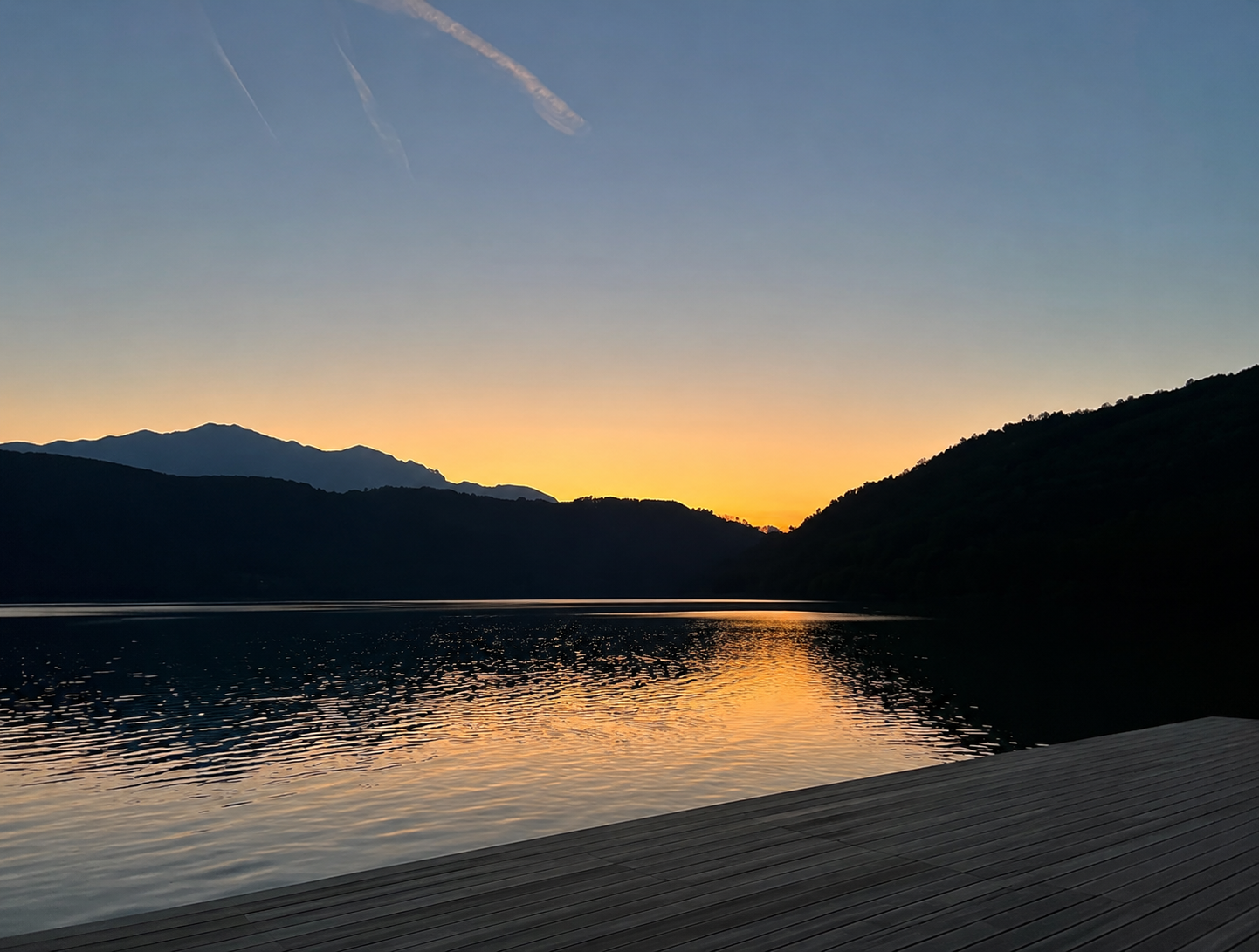 <h3>Lago, natura e il piacere di rallentare</h3>
<h3></h3>